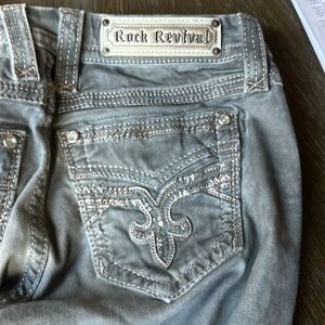 Gray rock revival crop capris